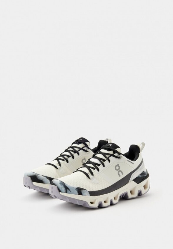 Кроссовки On