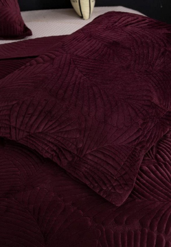 Комплект с покрывалом Sofi De Marko