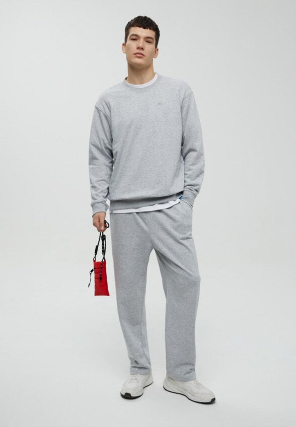 Свитшот Finn Flare