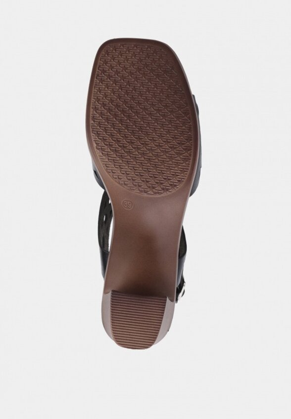 Босоножки Abricot