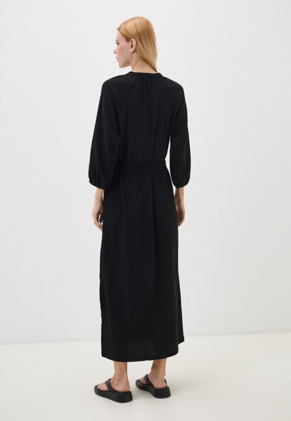 Платье Colin's