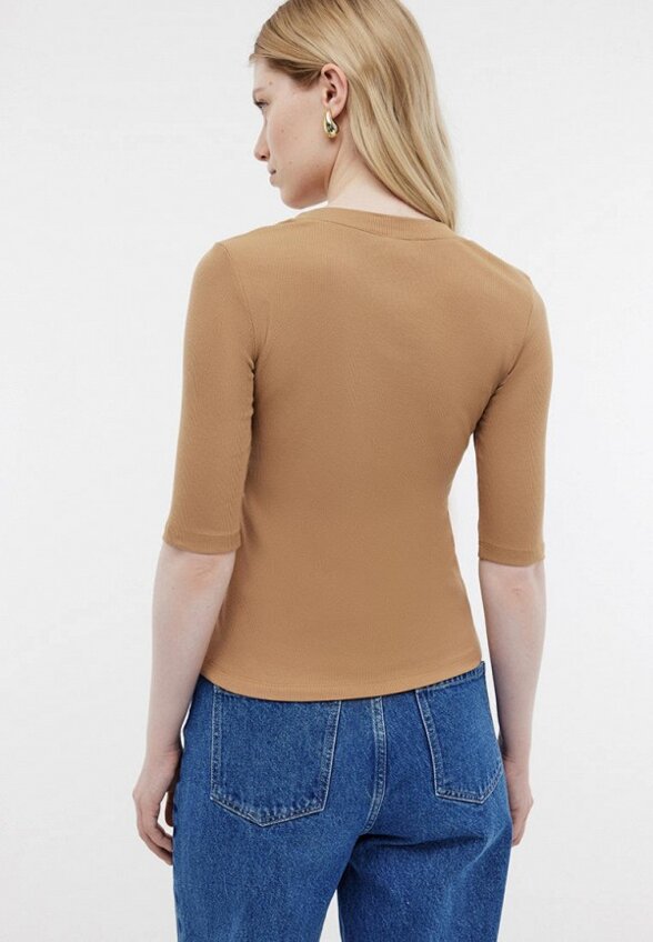 Футболка Baon