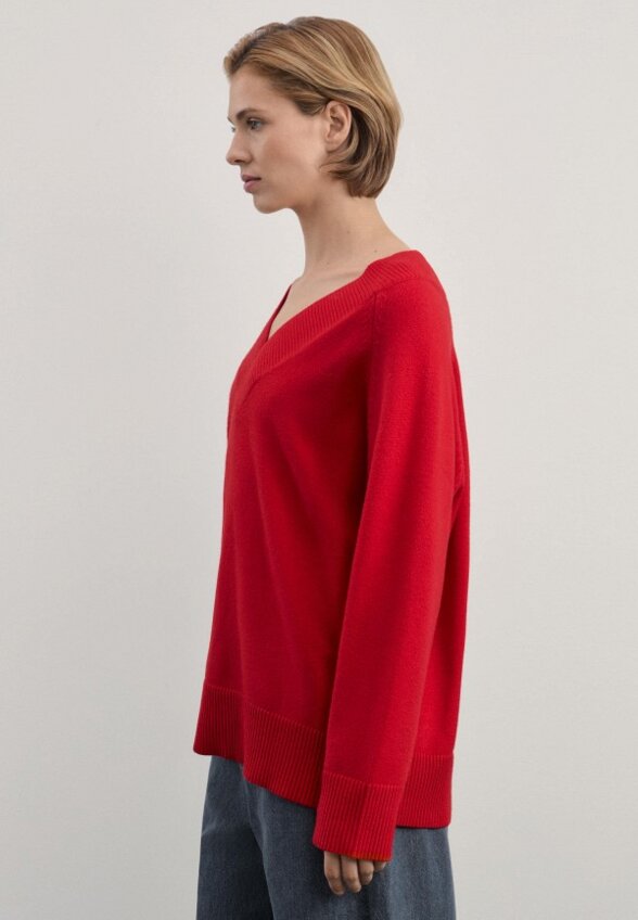 Пуловер Zarina