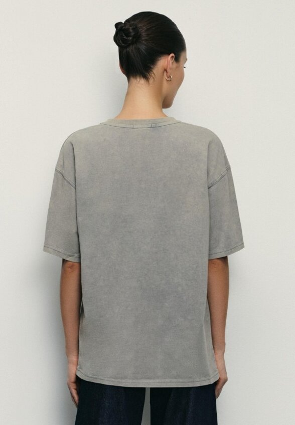 Футболка Zarina