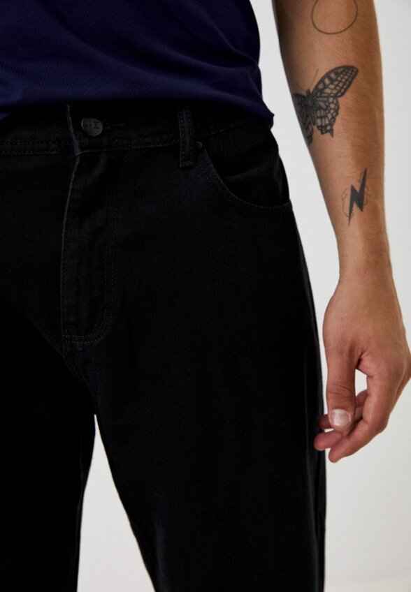 Джинсы Mossmore