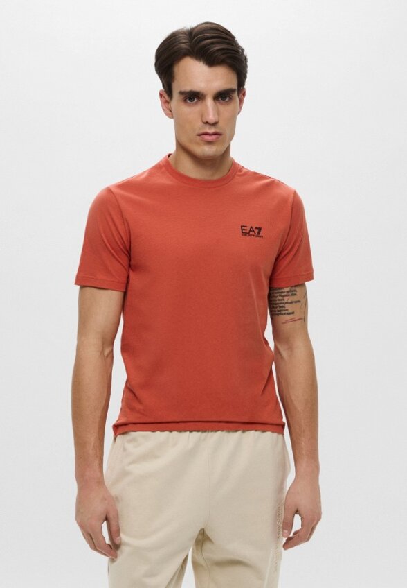 Футболка EA7