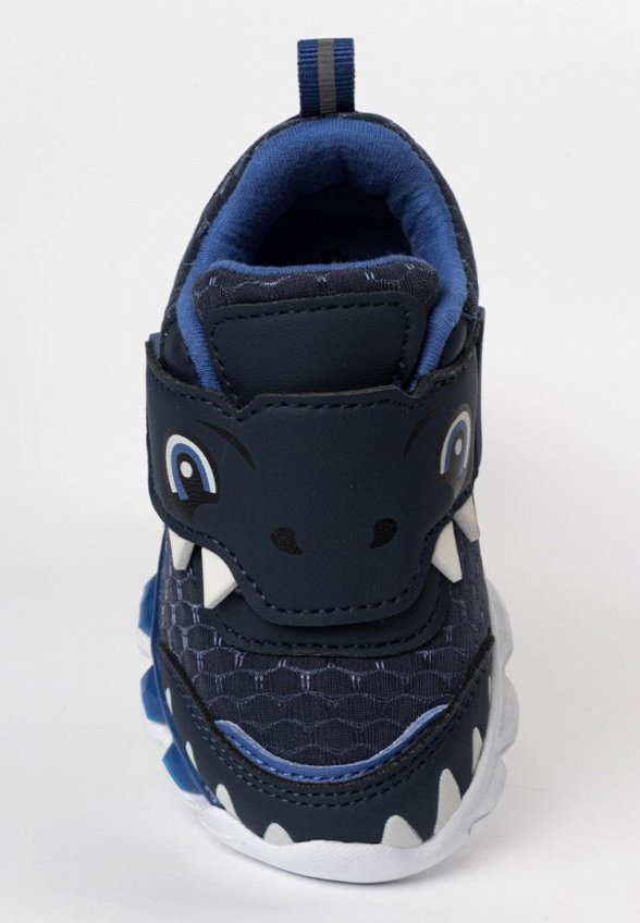 Кроссовки Tikkago