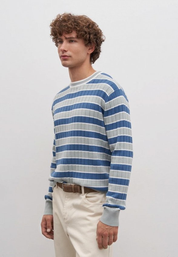 Джемпер Finn Flare