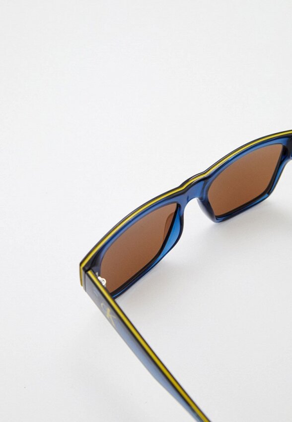 Очки солнцезащитные Calvin Klein Jeans