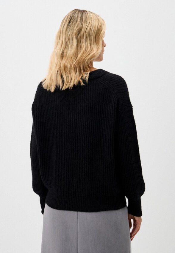 Пуловер Black Pine