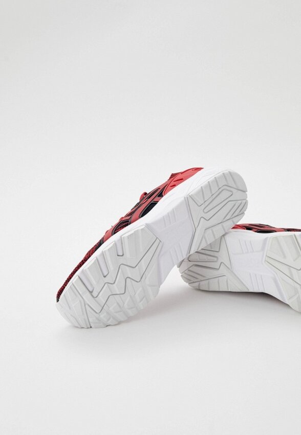 Кроссовки ASICS