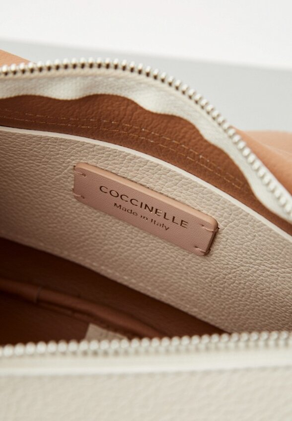 Сумка Coccinelle