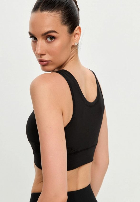 Топ спортивный Fitbomb