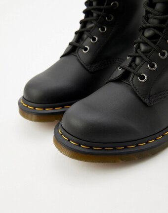 Ботинки Dr. Martens мужчинам