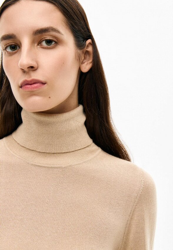 Водолазка Yollo