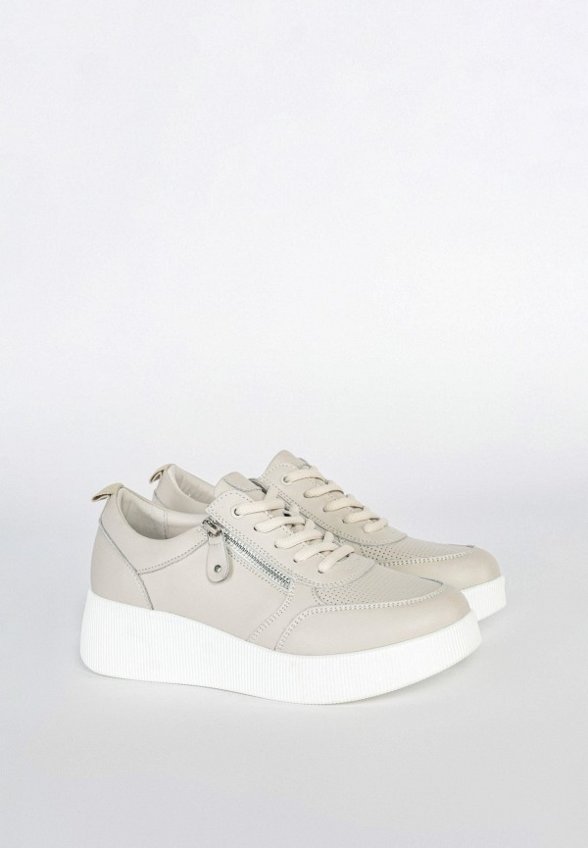 Кроссовки Gut