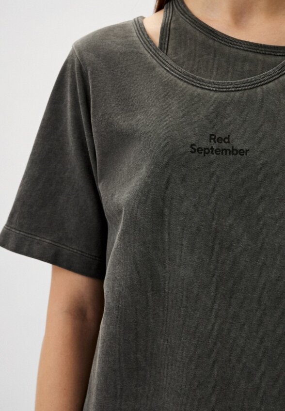 Футболка Red September