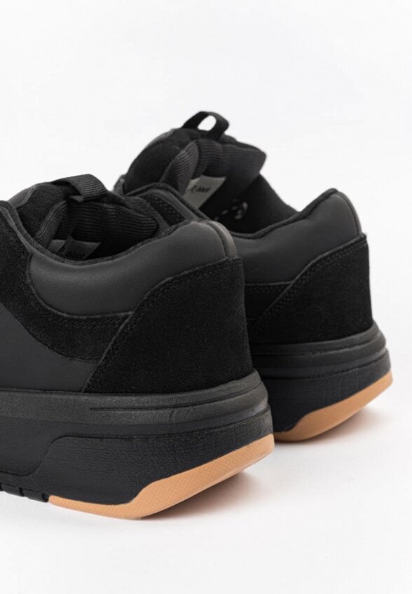 Кроссовки Niota Line