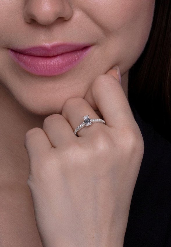 Кольцо Diamant