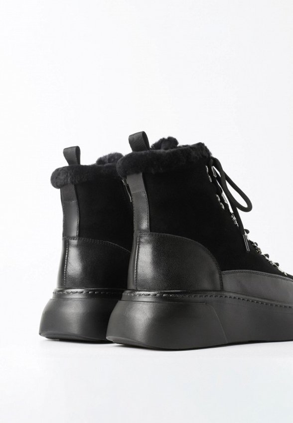 Ботинки Nominee