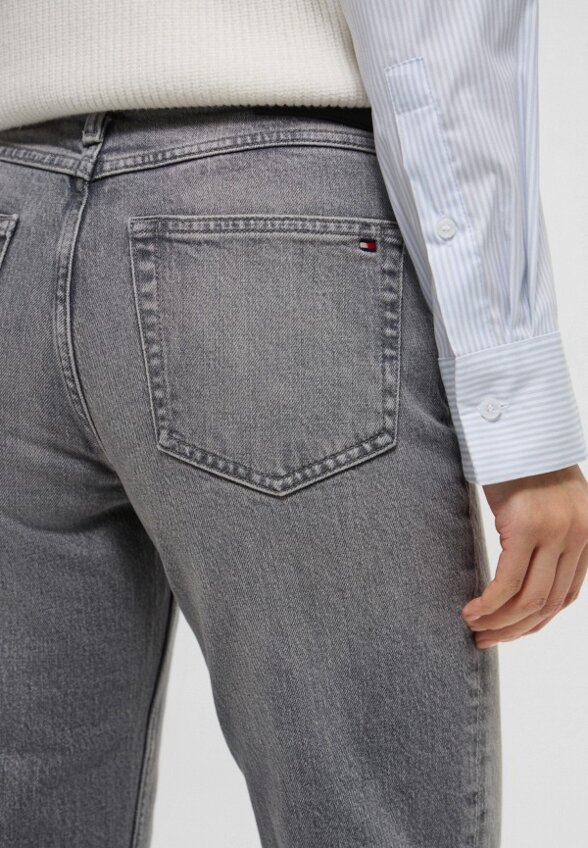 Джинсы Tommy Hilfiger