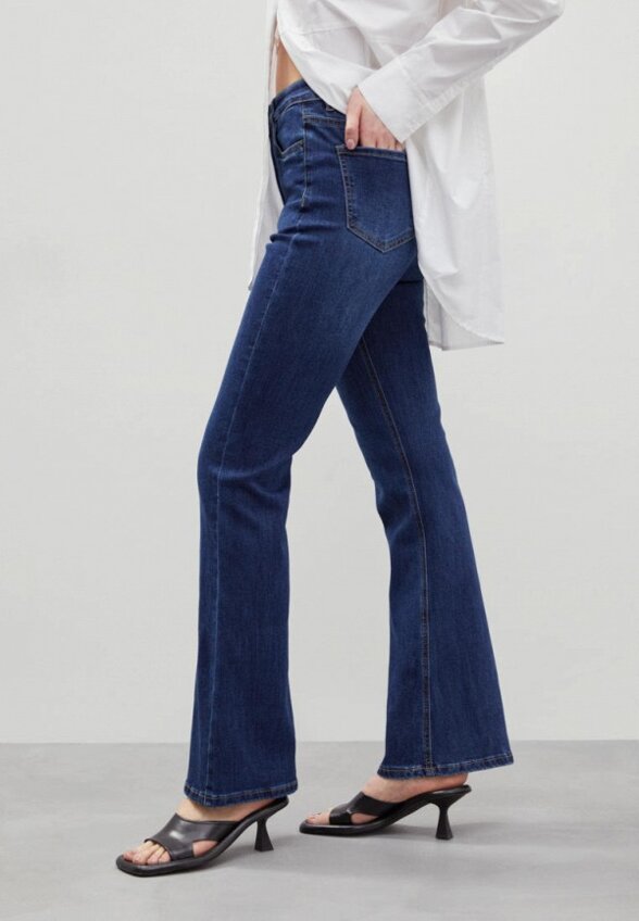 Джинсы Finn Flare