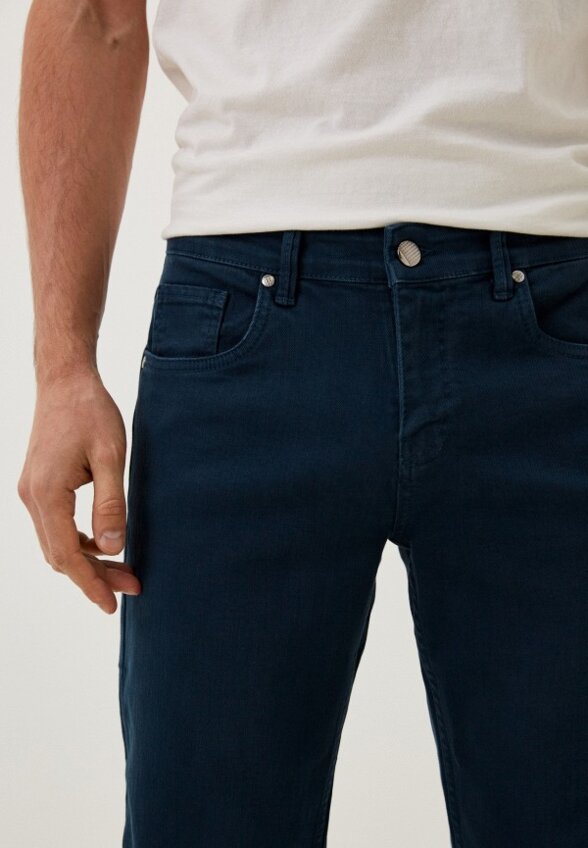 Джинсы Mossmore