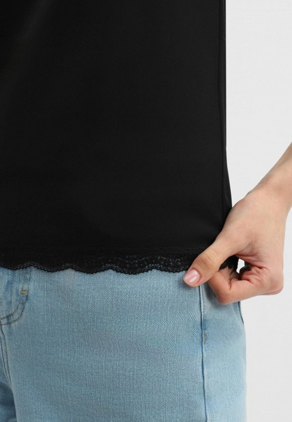 Майка Lilly Bennet