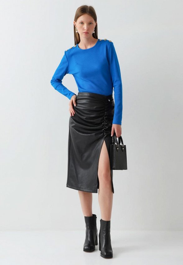 Лонгслив Nominee