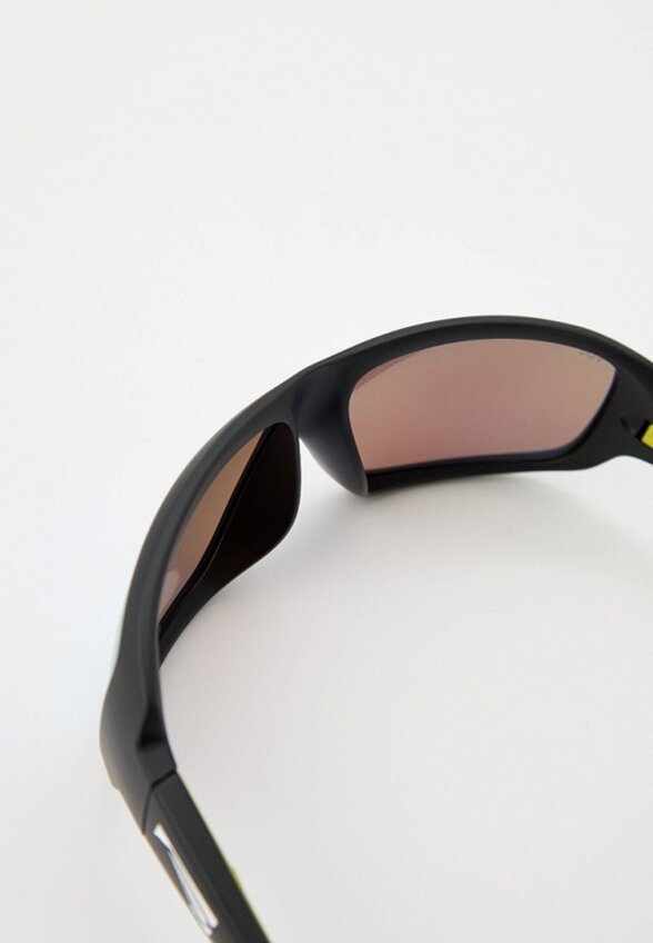 Очки солнцезащитные Lip