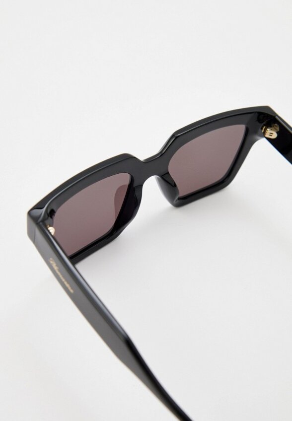 Очки солнцезащитные Blumarine