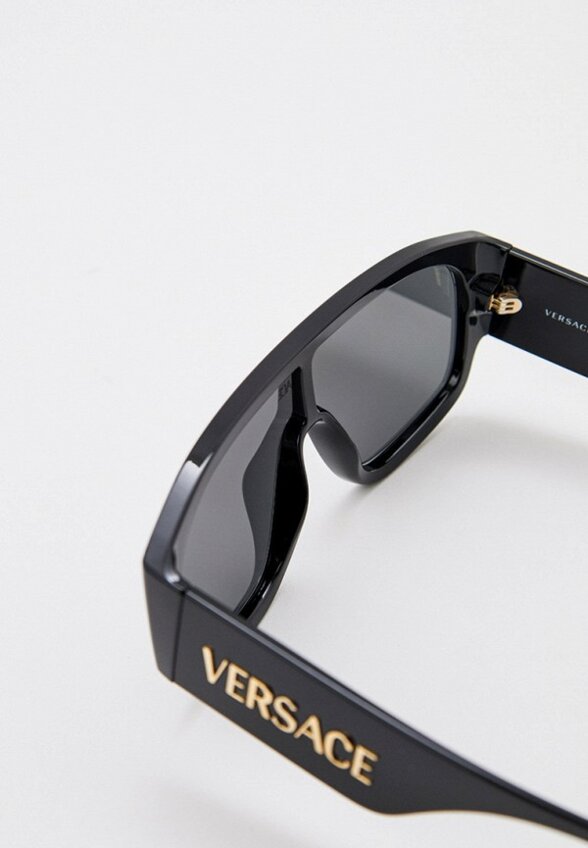 Очки солнцезащитные Versace