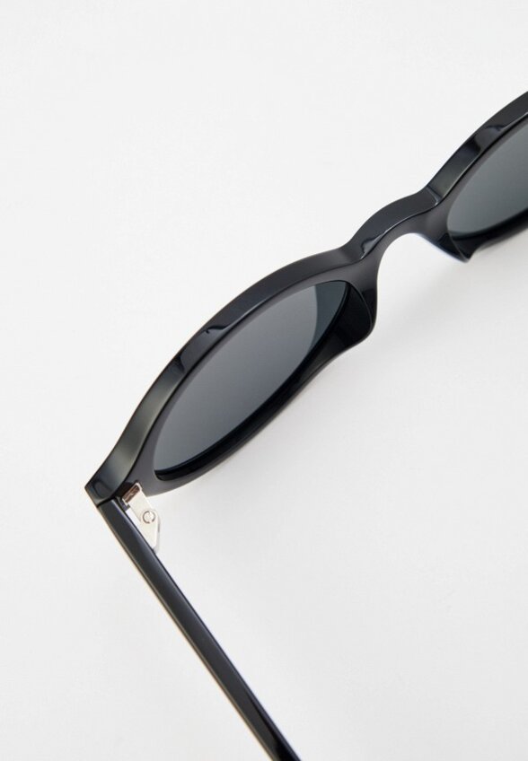 Очки солнцезащитные Saint Laurent