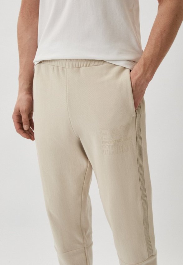 Брюки спортивные EA7
