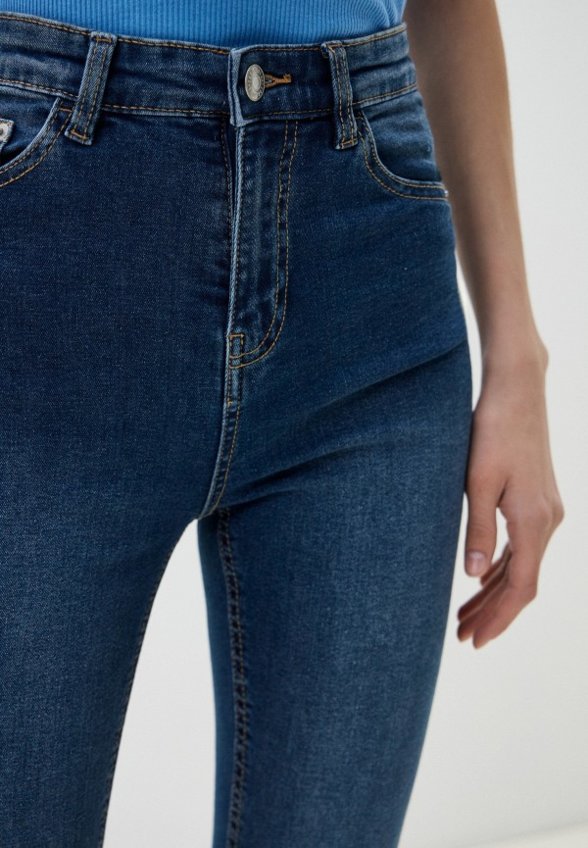 Джинсы Terranova