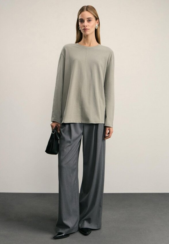 Лонгслив Zarina