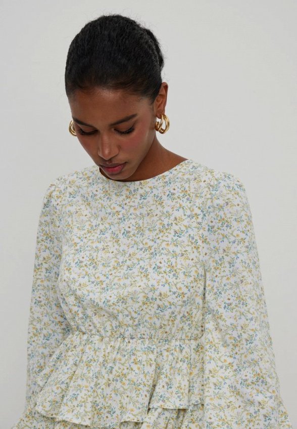 Платье Miederes