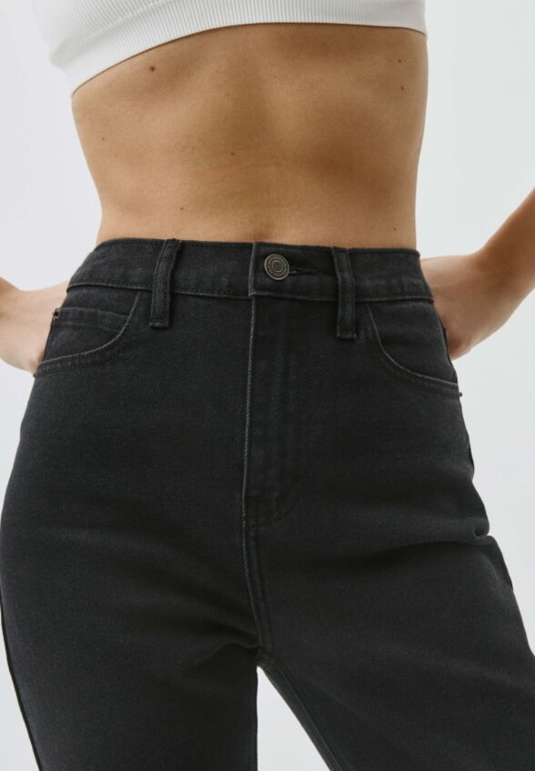 Джинсы 426 SLIM FIT с разрезами