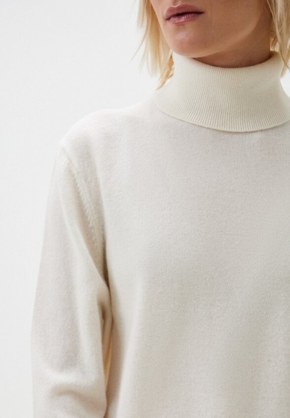 Водолазка Auranna