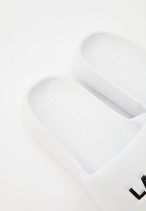 Сланцы Lacoste