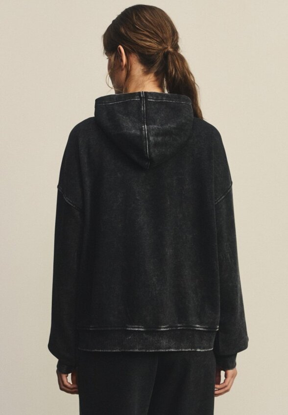 Толстовка Zarina