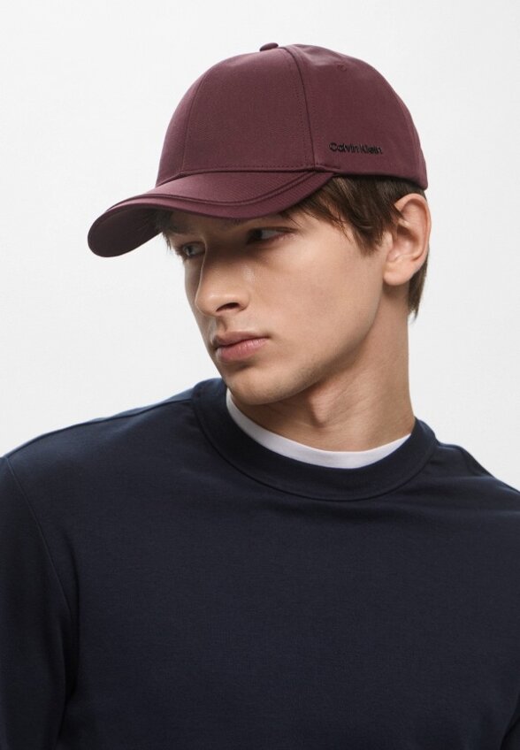 Бейсболка Calvin Klein