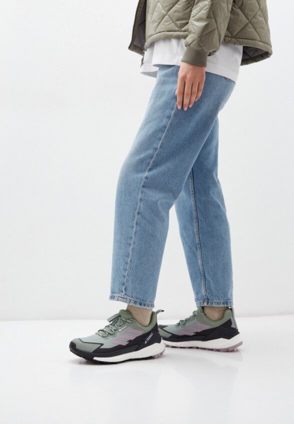 Кроссовки adidas