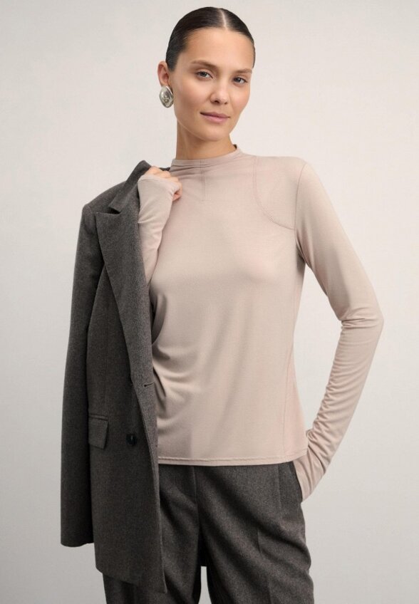 Лонгслив Zarina