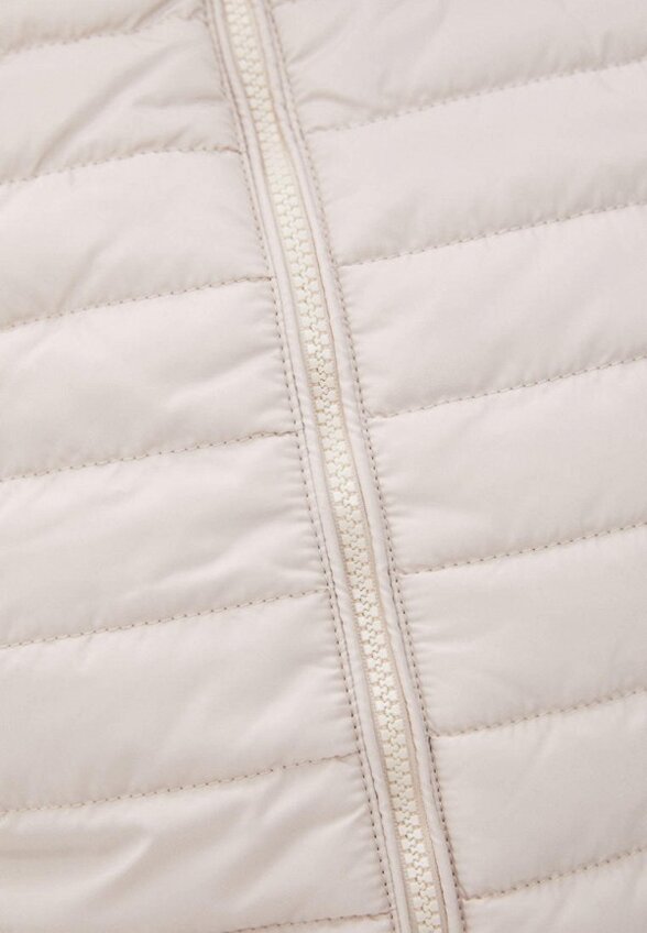 Жилет утепленный Baon