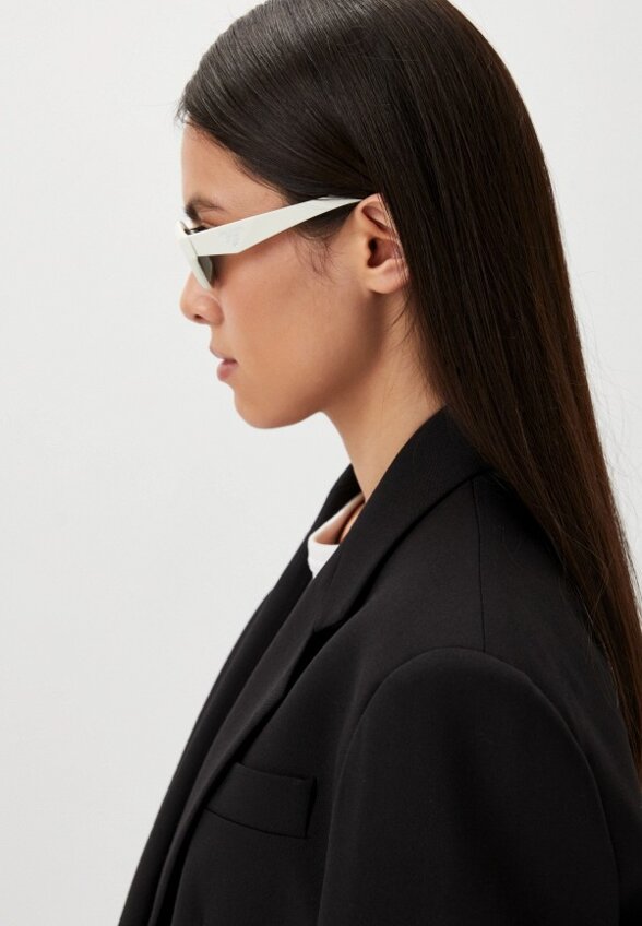 Очки солнцезащитные Prada