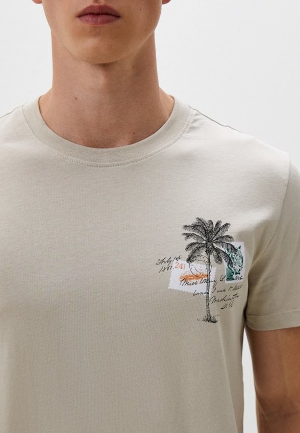 Футболка Colin's