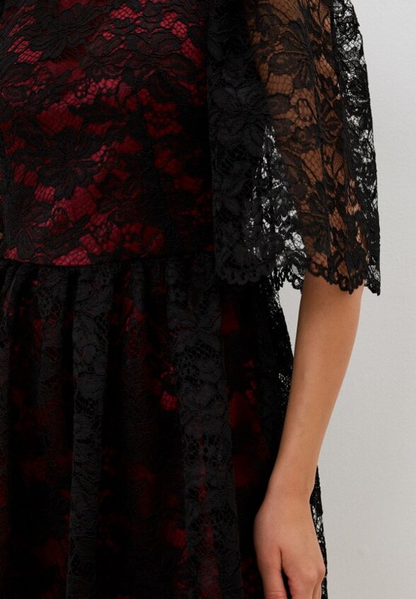 Платье MadaM T