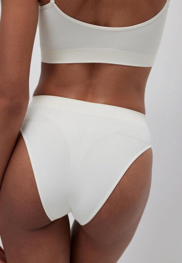 Трусы belle you