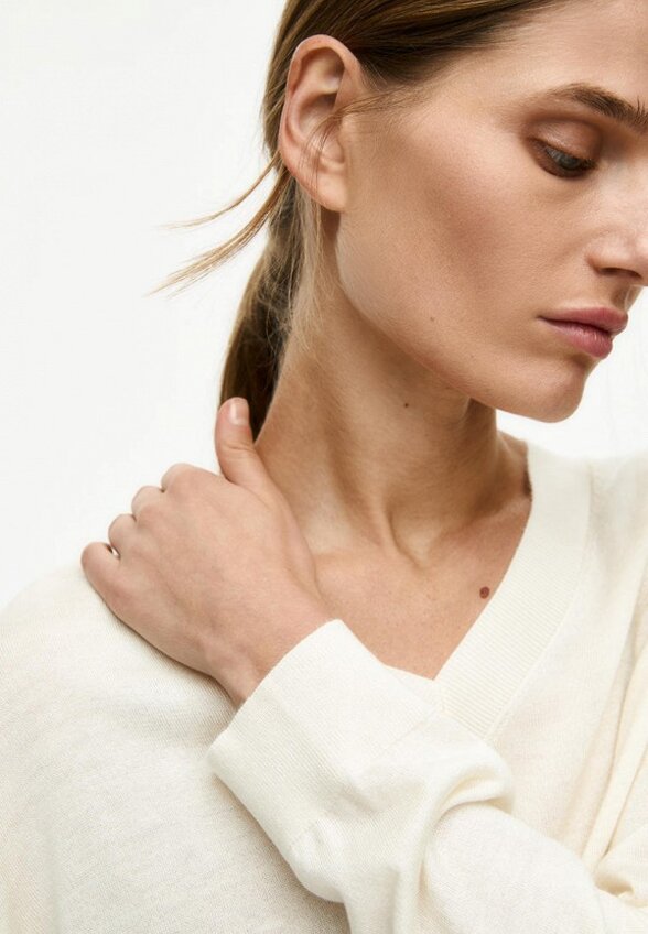 Пуловер Yollo